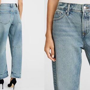 Mid Rise Light Wash Barrel Jeans sz 6